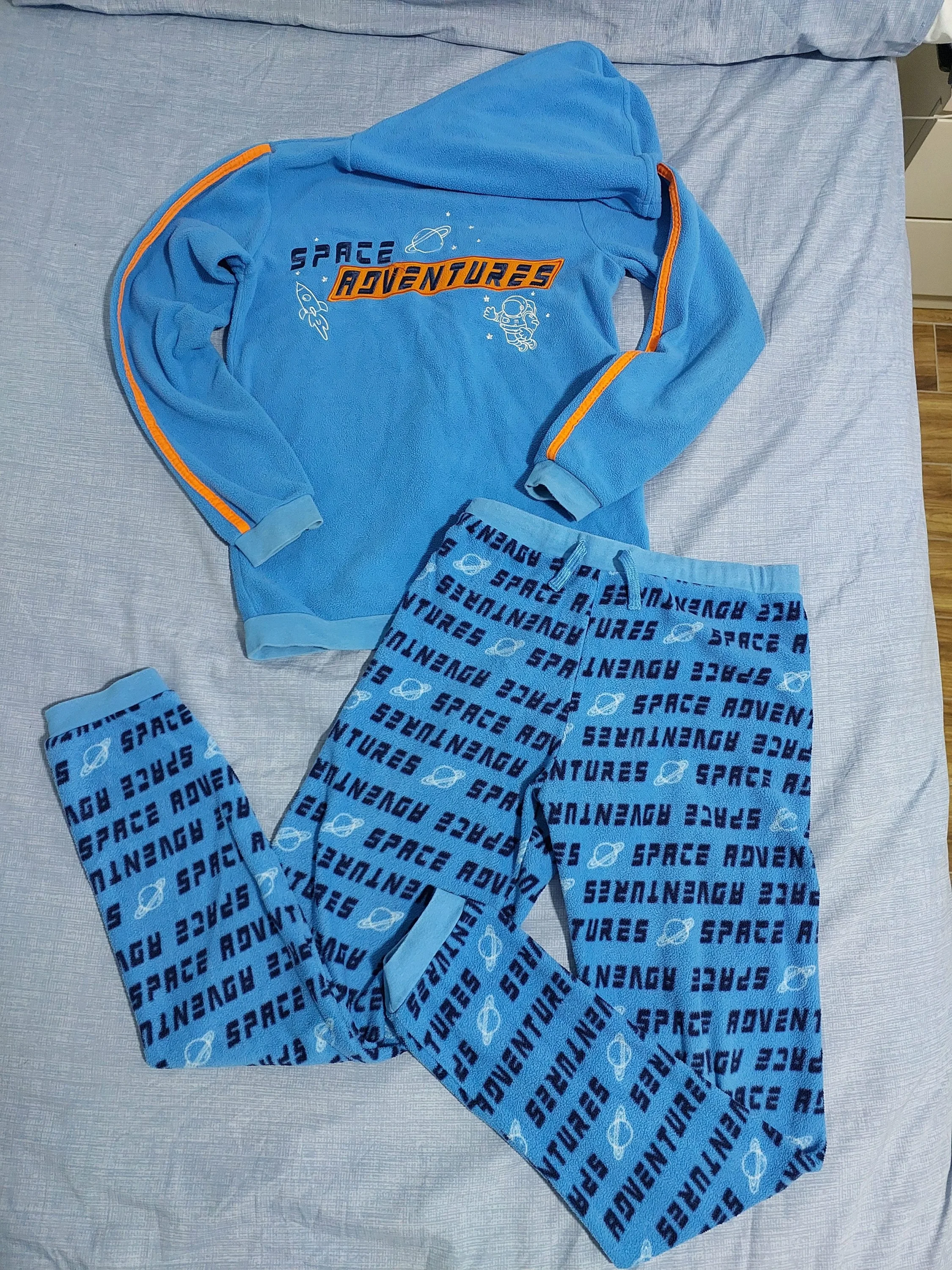 Free Juniors Sleepwear, size 13y, photo 1