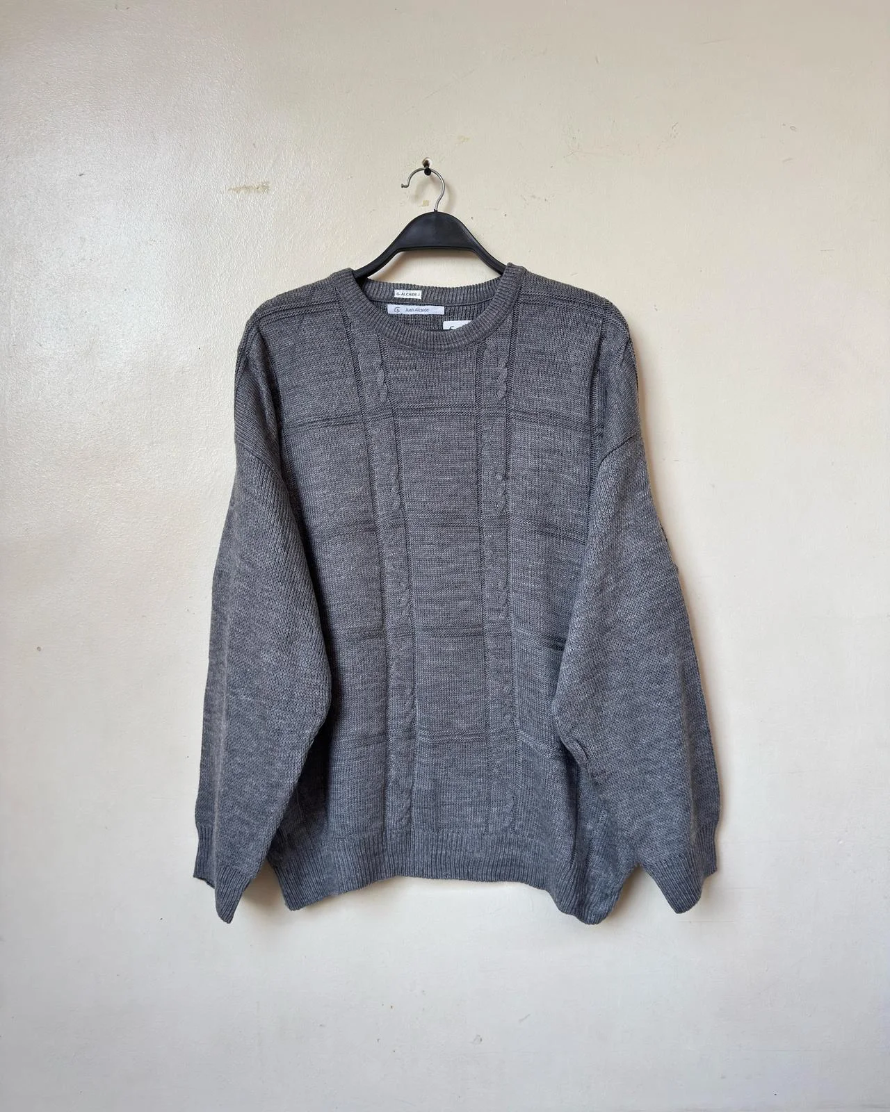 Sweaters, size XL, photo 1