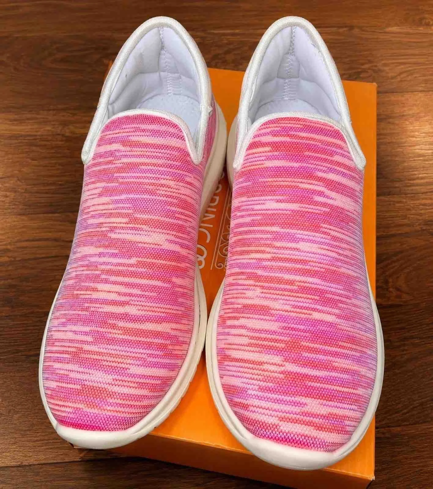 Sneakers, size 37, photo 1