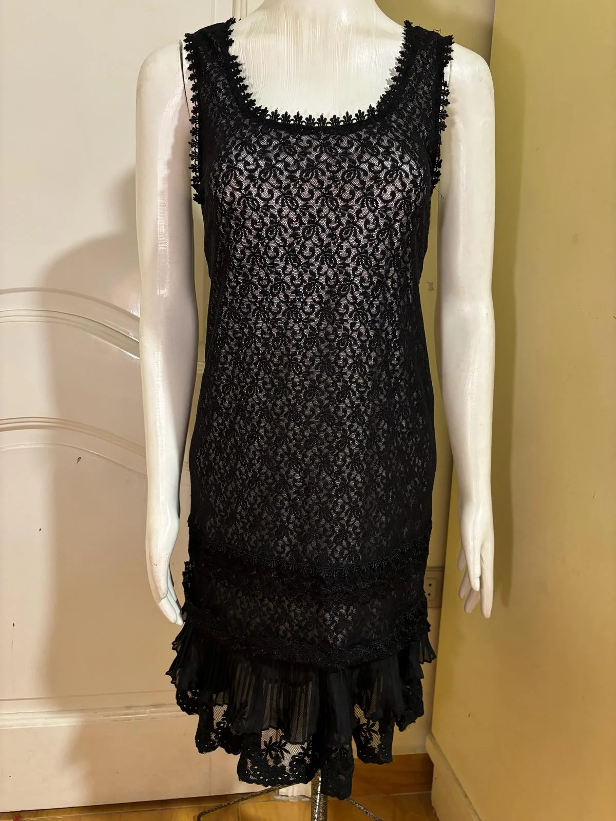 Villa Midi Dresses, size M / 38 / 10, photo 1