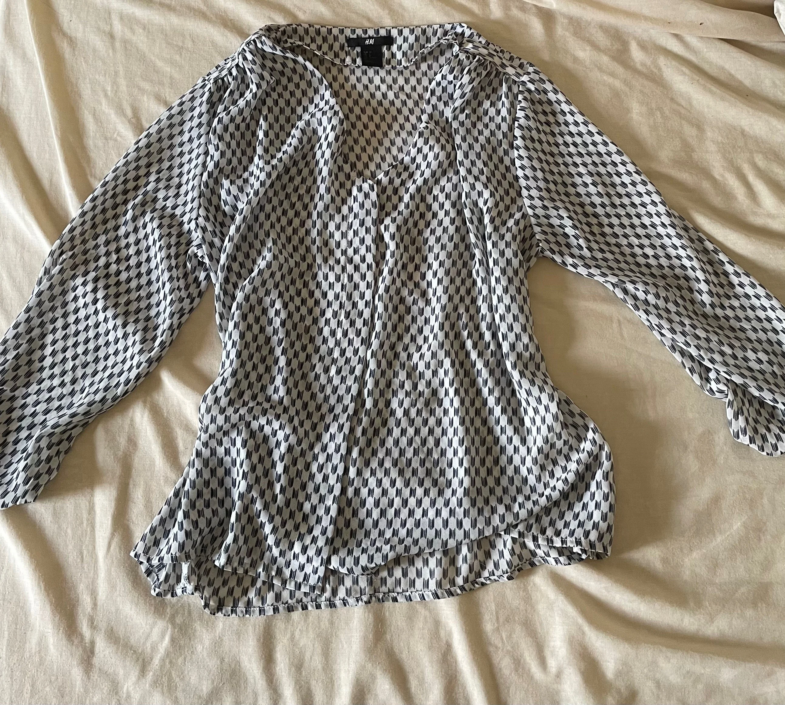 H&M Blouses, size XS / 34 / 6, photo 1