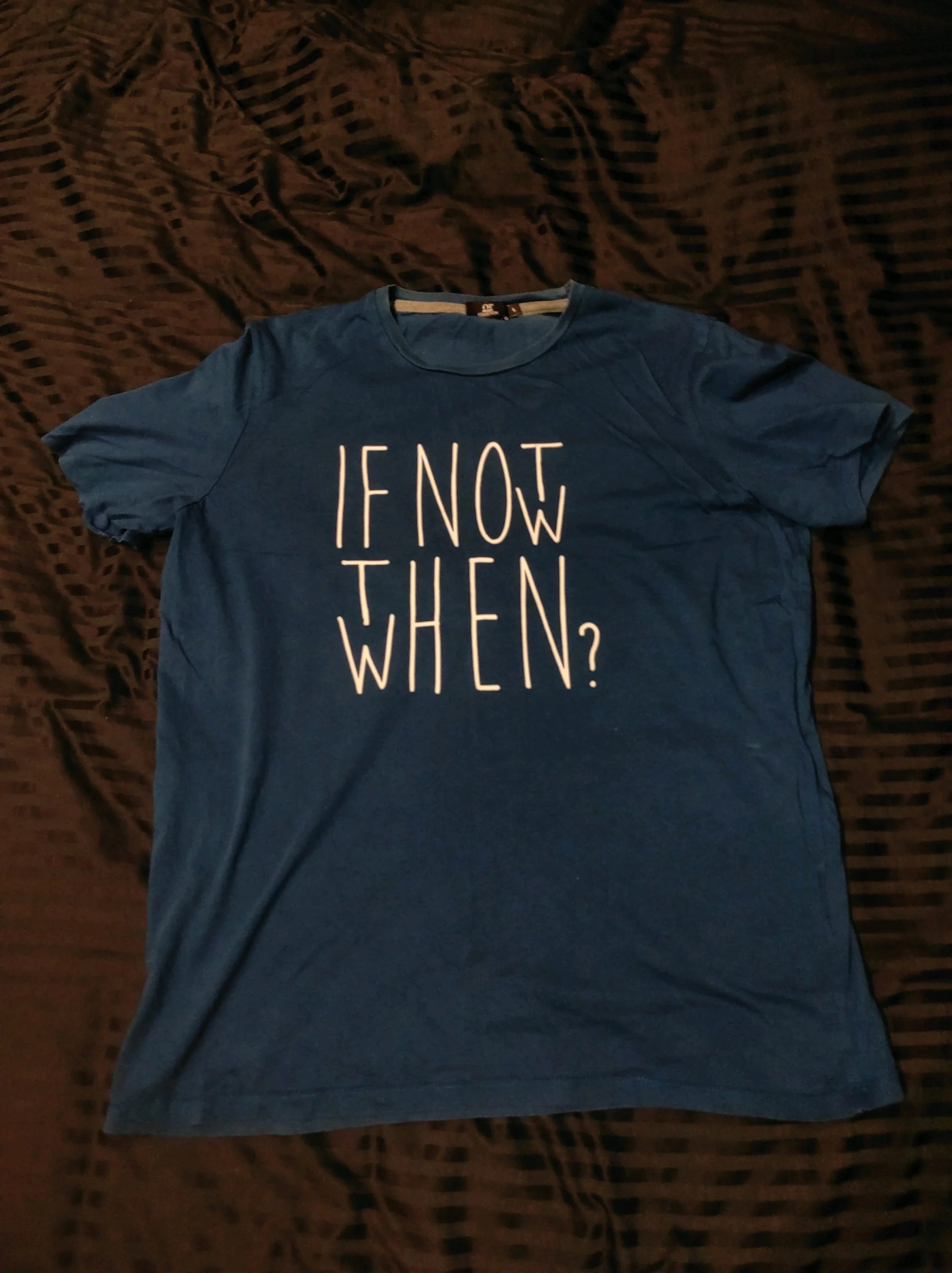 T-shirts, size L, photo 1