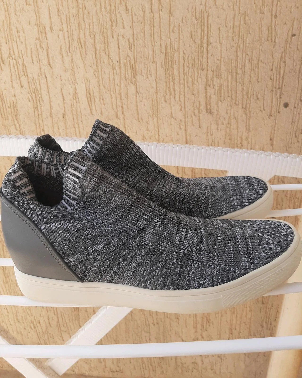 Payless Sneakers, size Other, photo 1