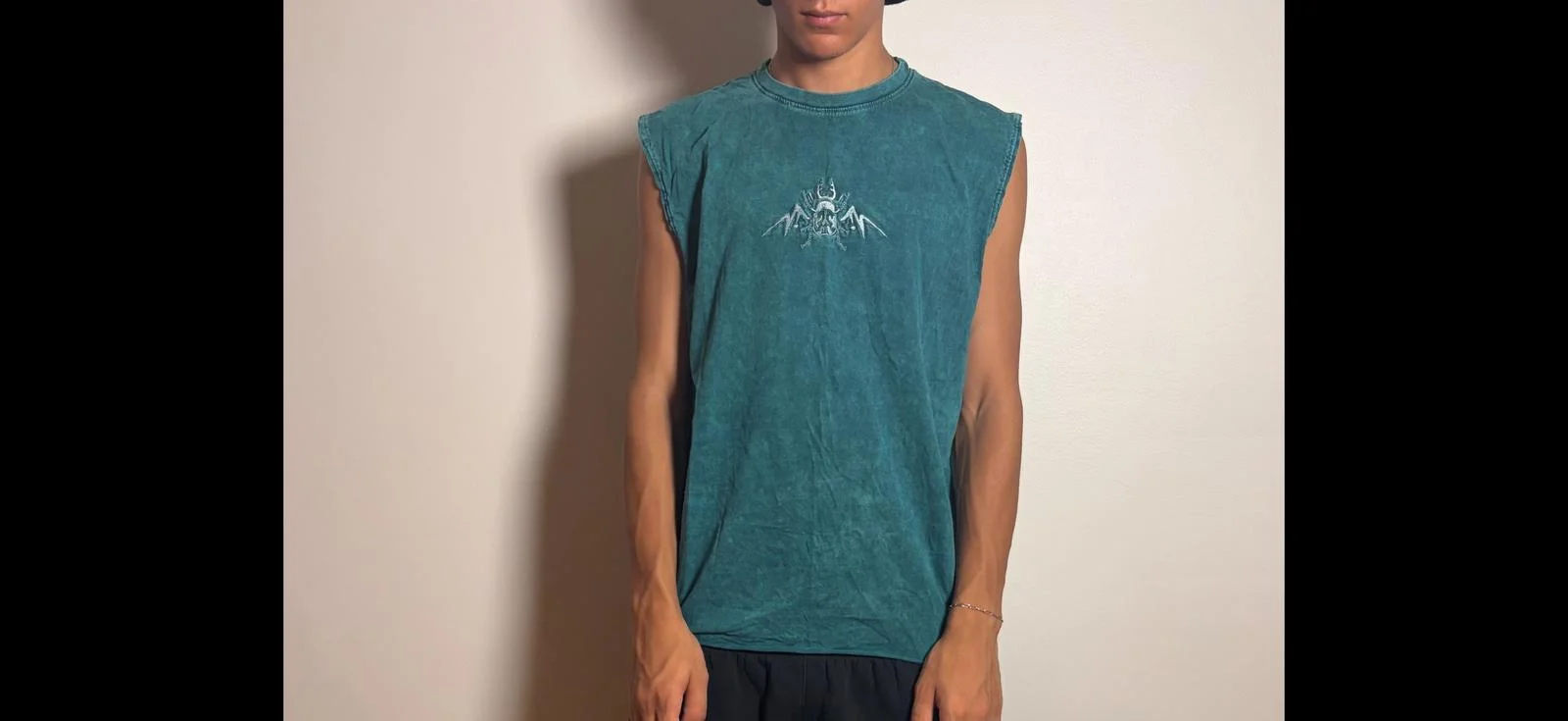 Leon wear Tank Tops, size L, photo 1