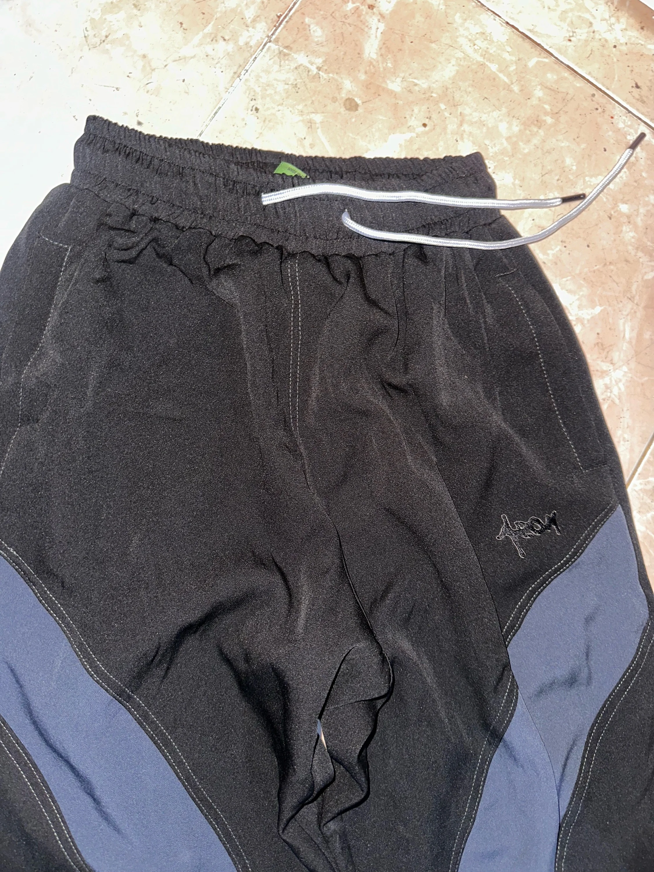 Local Pants, size M, photo 1