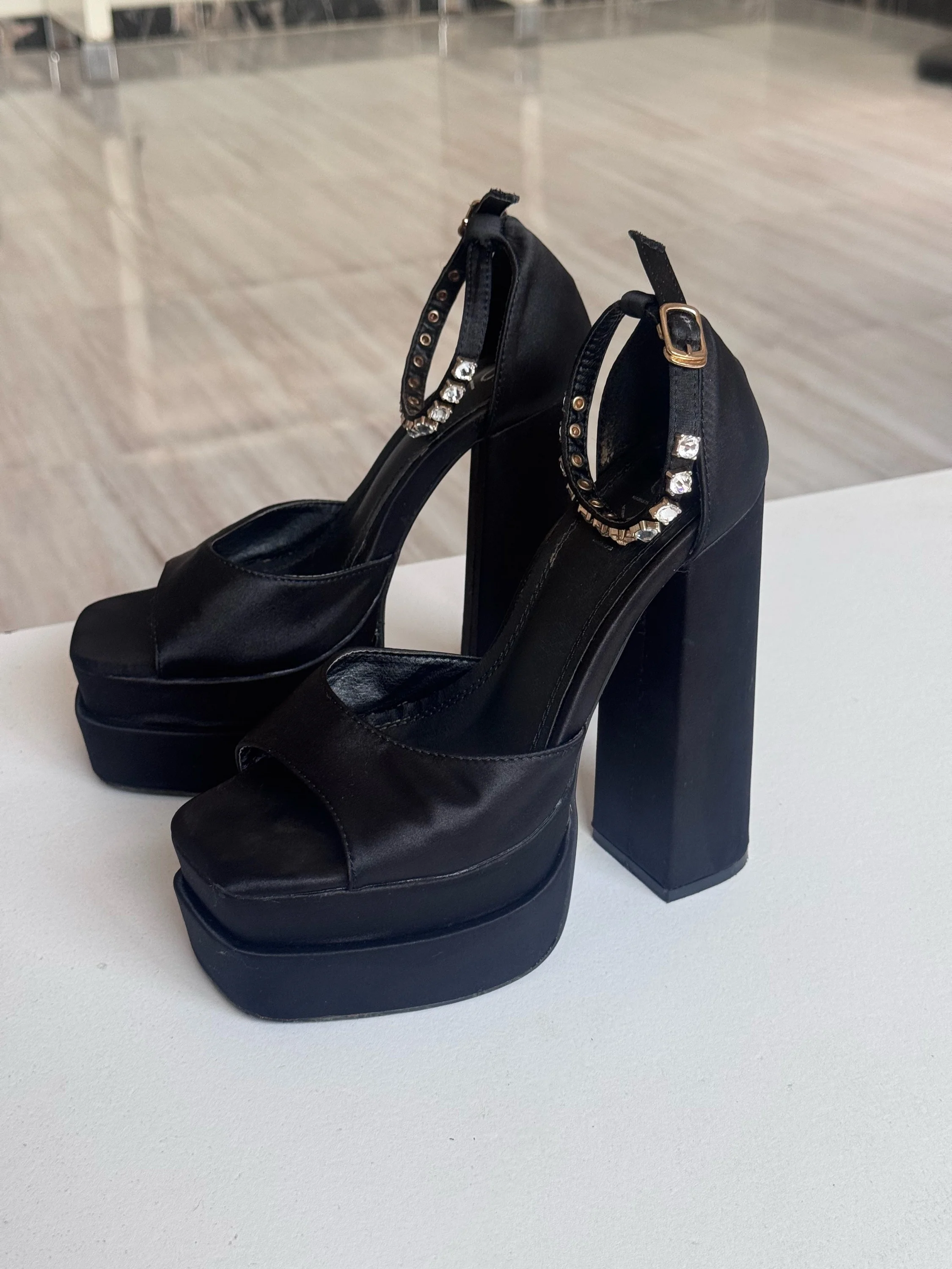 Pixi Block Heels, size 38, photo 1
