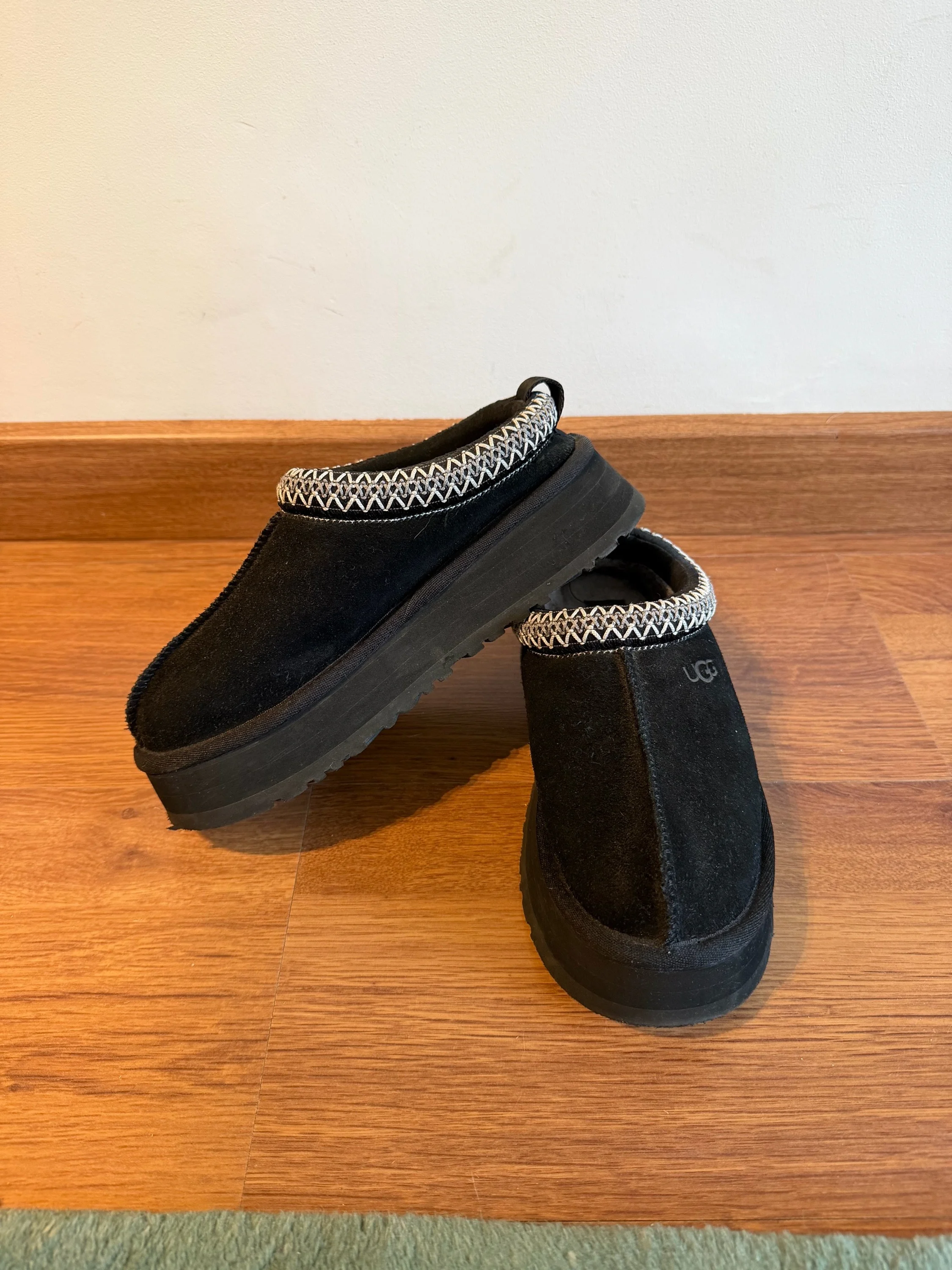 UGG Loafers, size 37, photo 1
