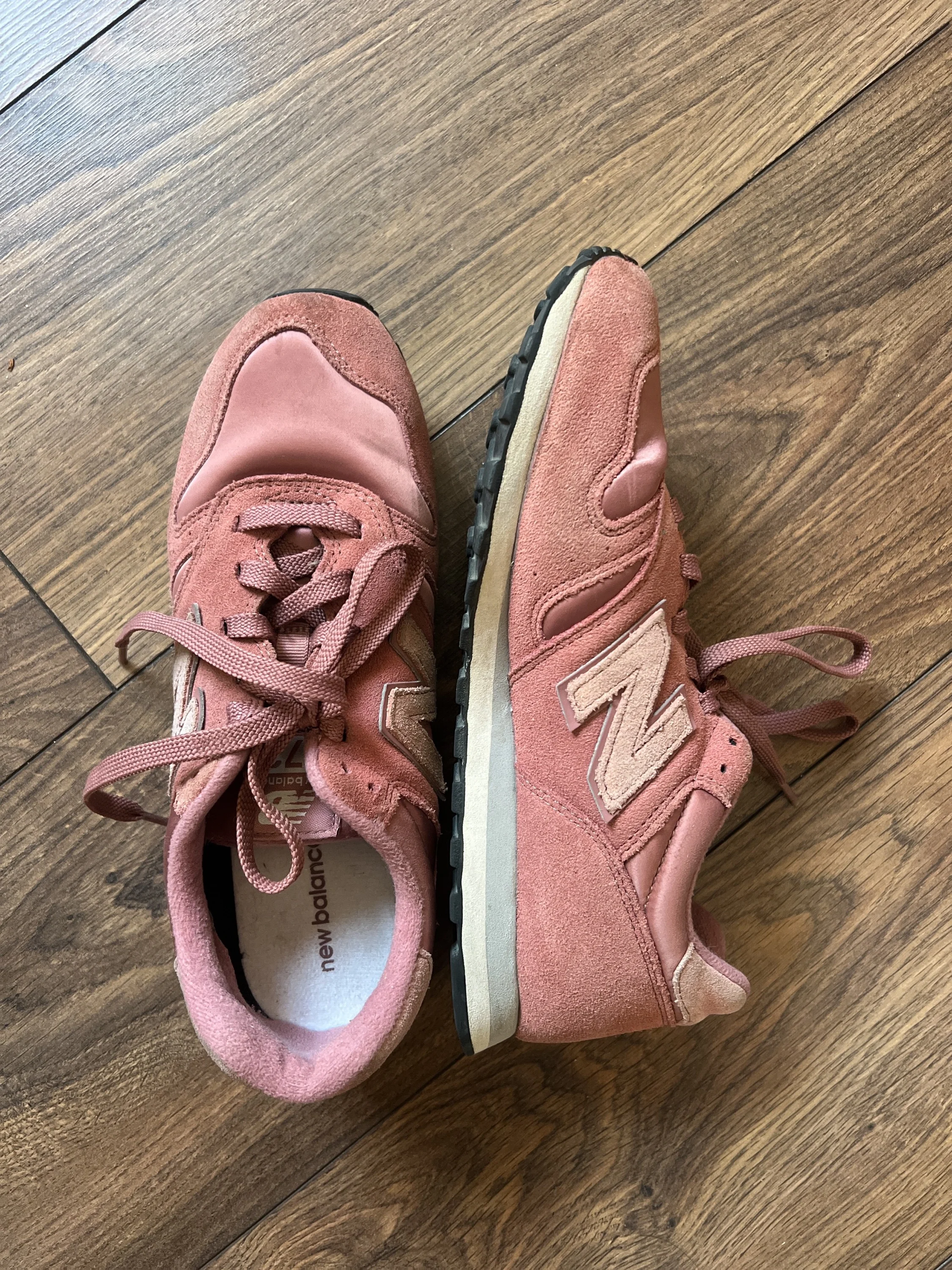 New Balance Sneakers, size 39, photo 1