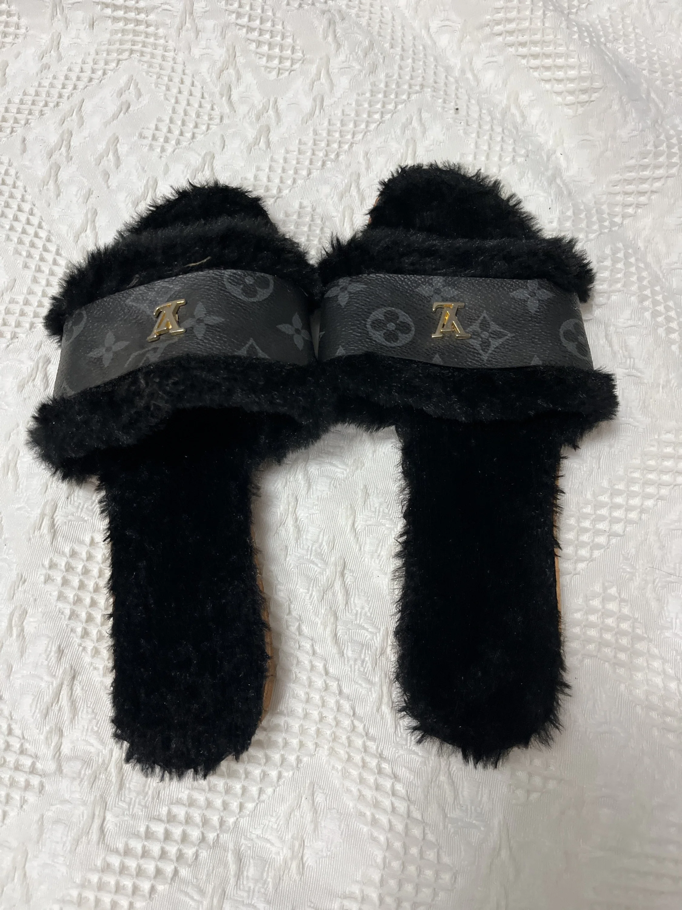 Louis Vuitton Flip-flops, size 39, photo 1