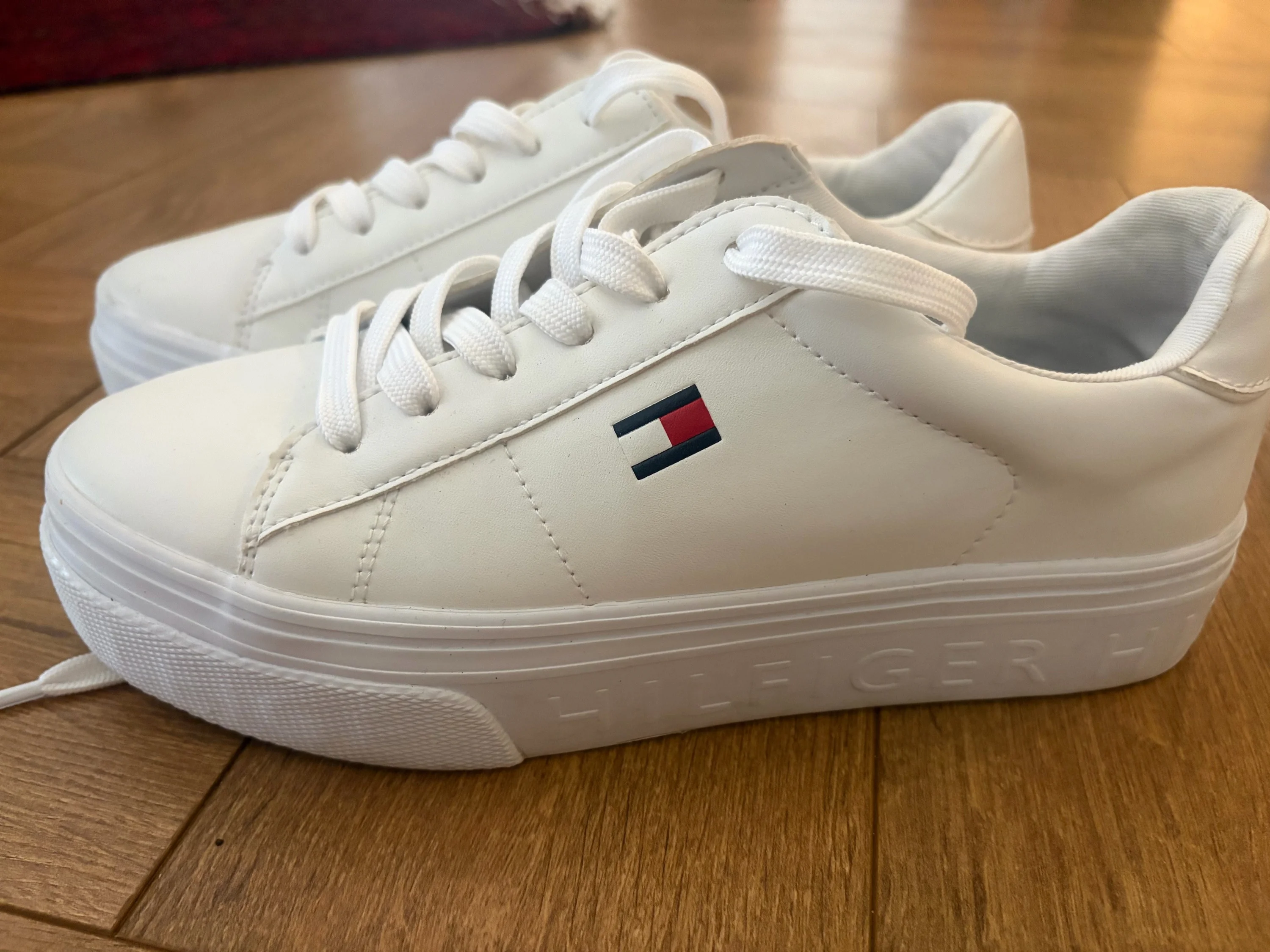 Tommy Hilfiger Sneakers, size 38, photo 1
