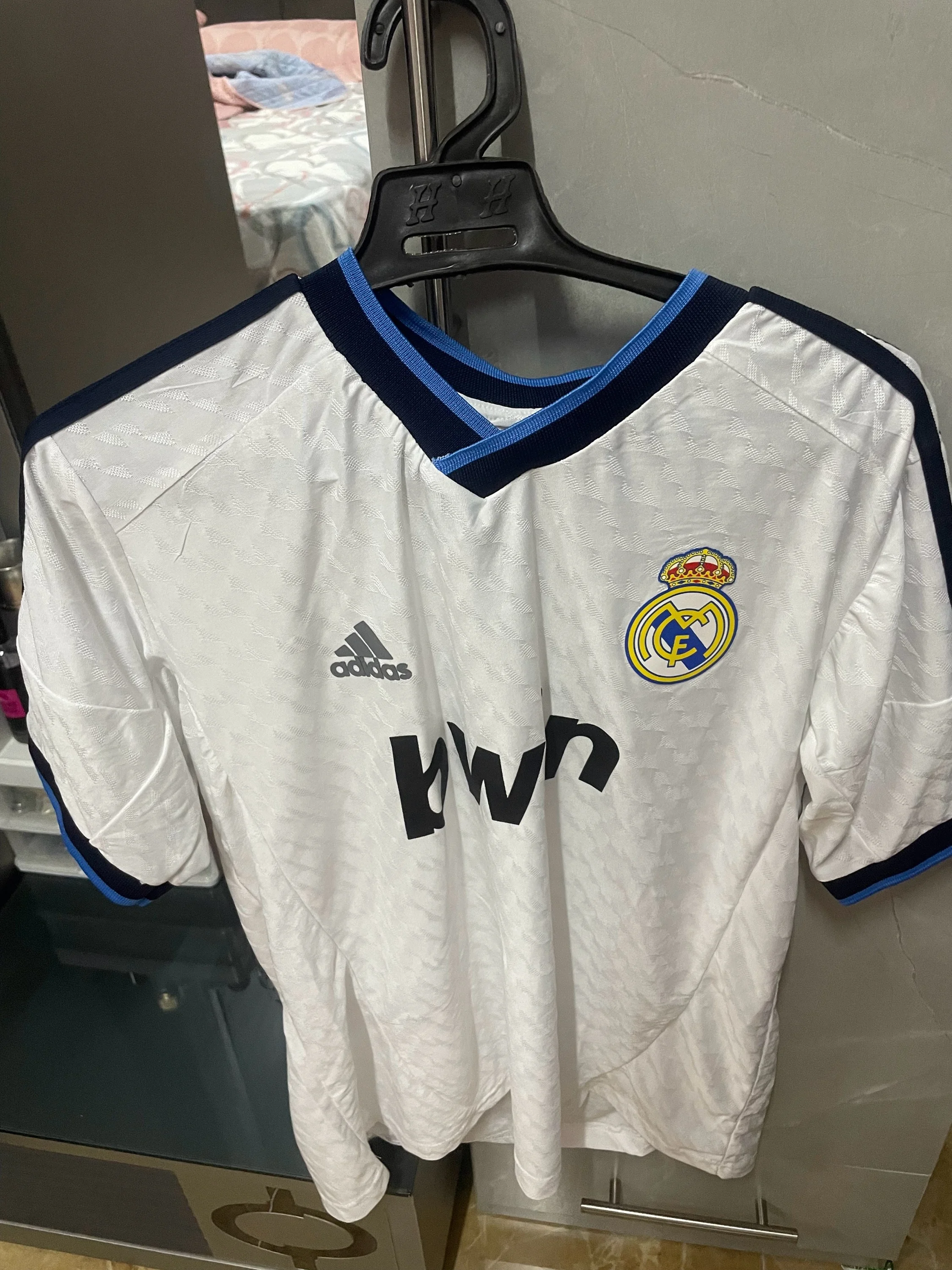 adidas T-shirts, size XL, photo 1