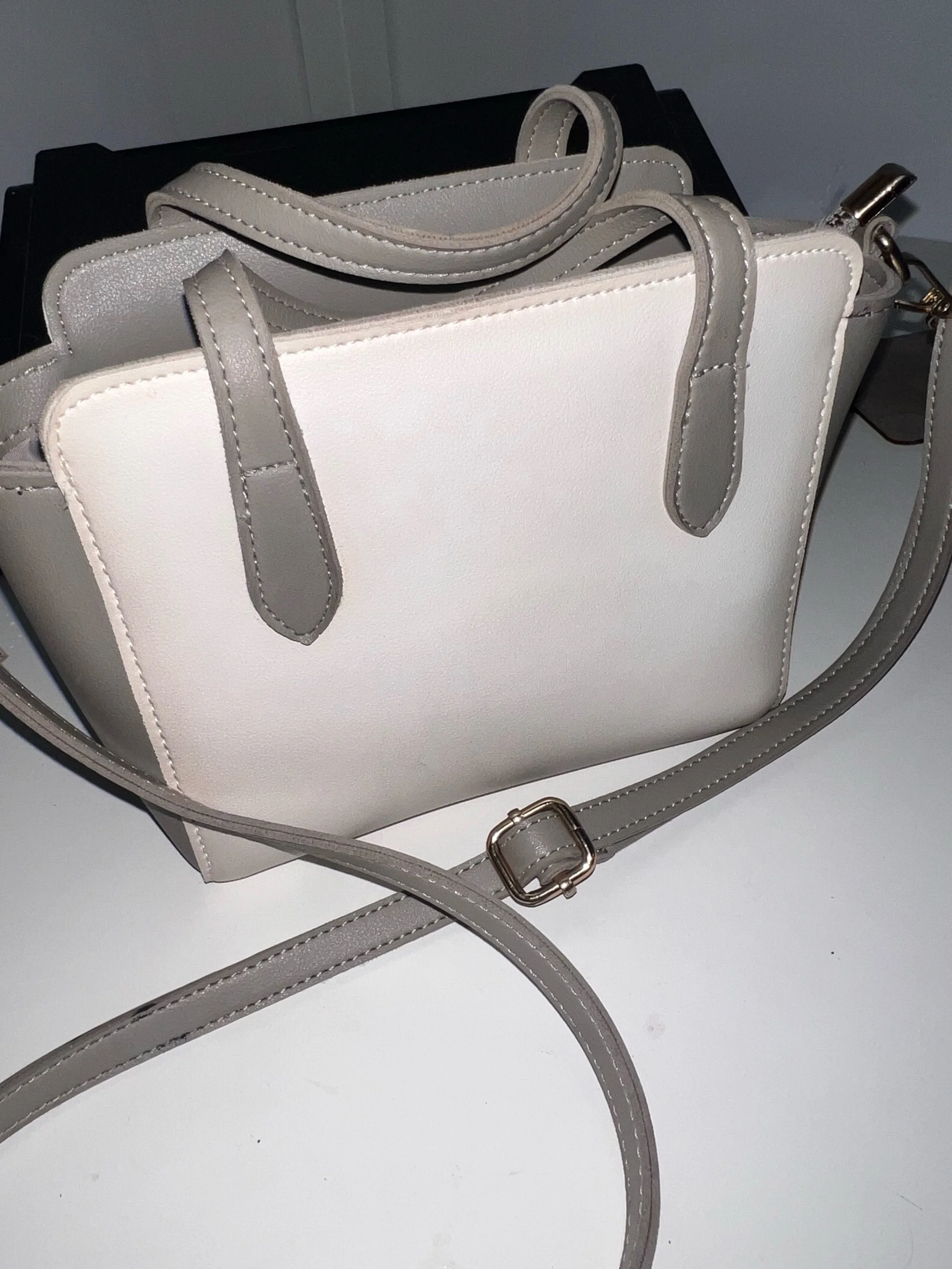 Miniso Handbags, size Other, photo 1