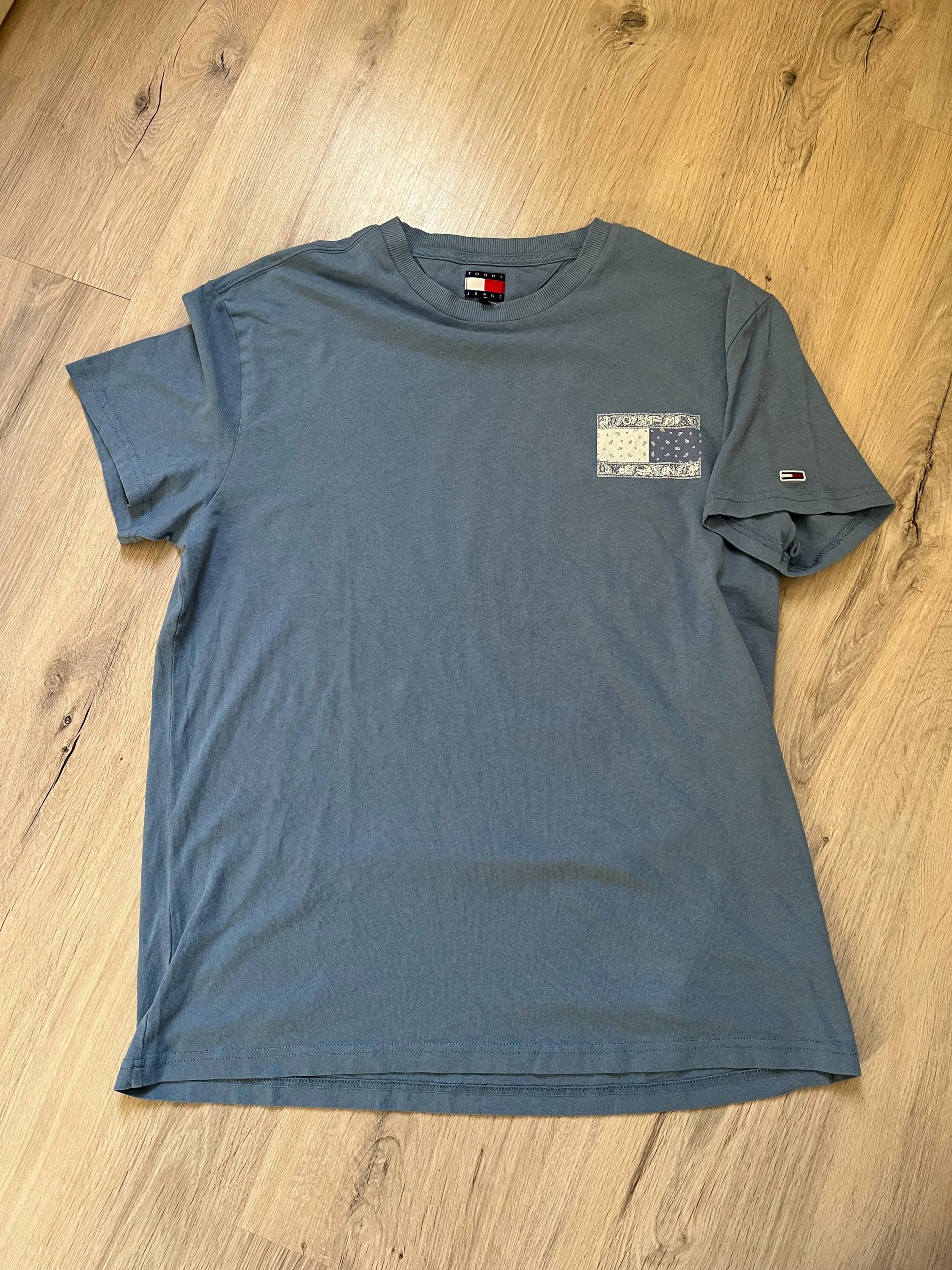 Tommy Hilfiger T-shirts, size M, photo 1
