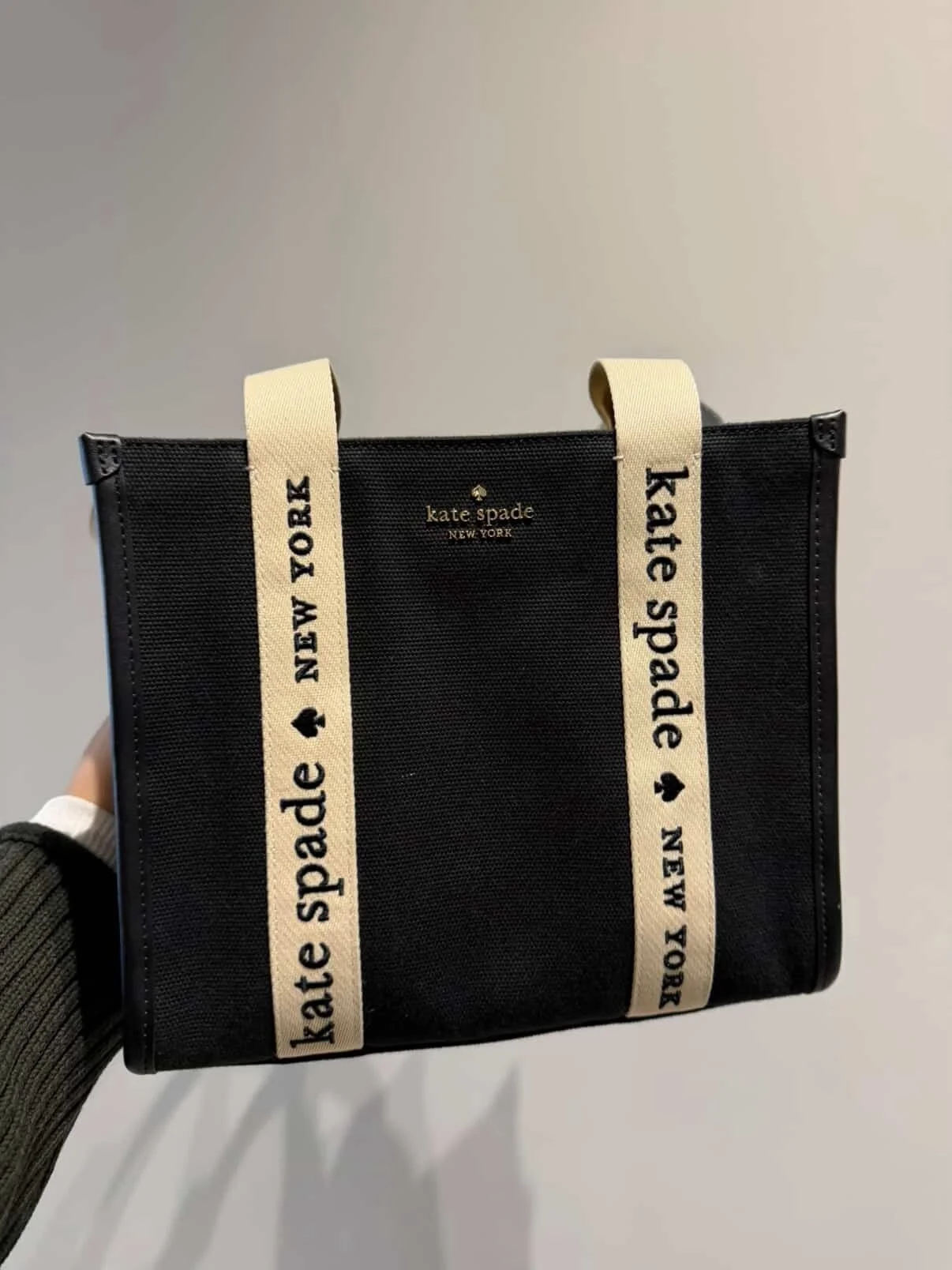 Kate Spade Tote Bags, size Other, photo 1