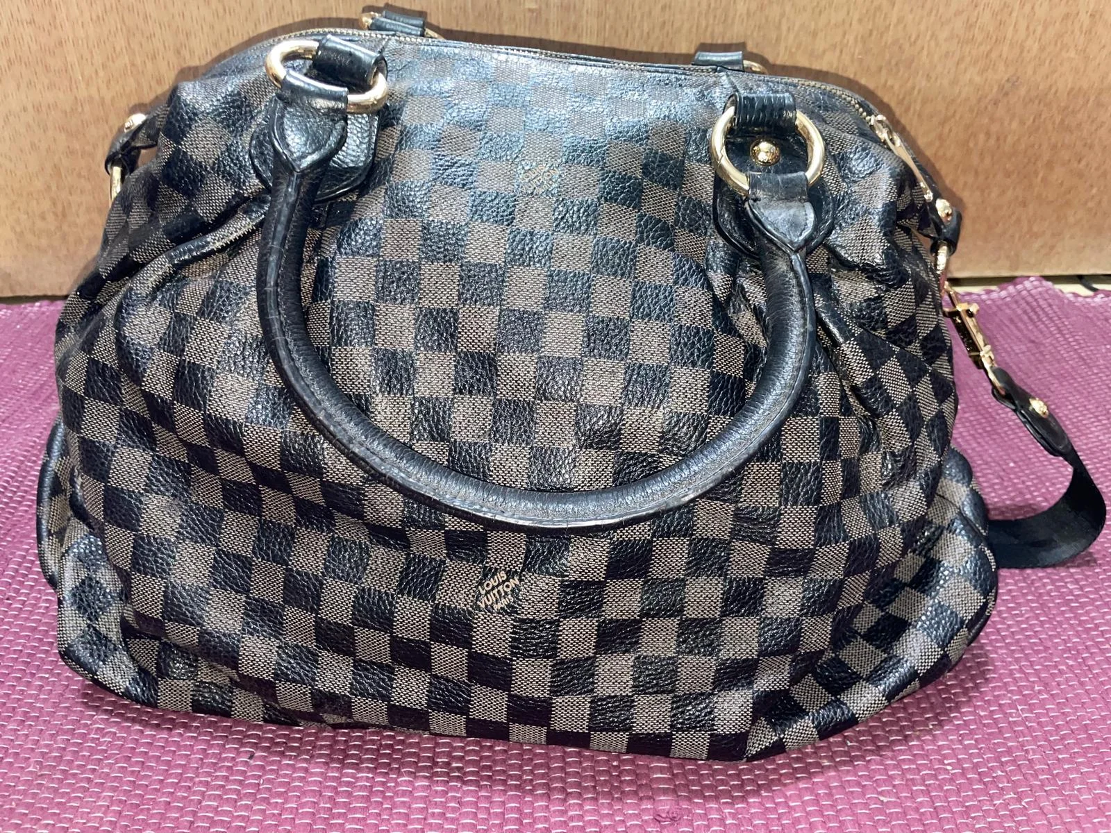 Louis Vuitton Shoulder Bag, size Other, photo 1