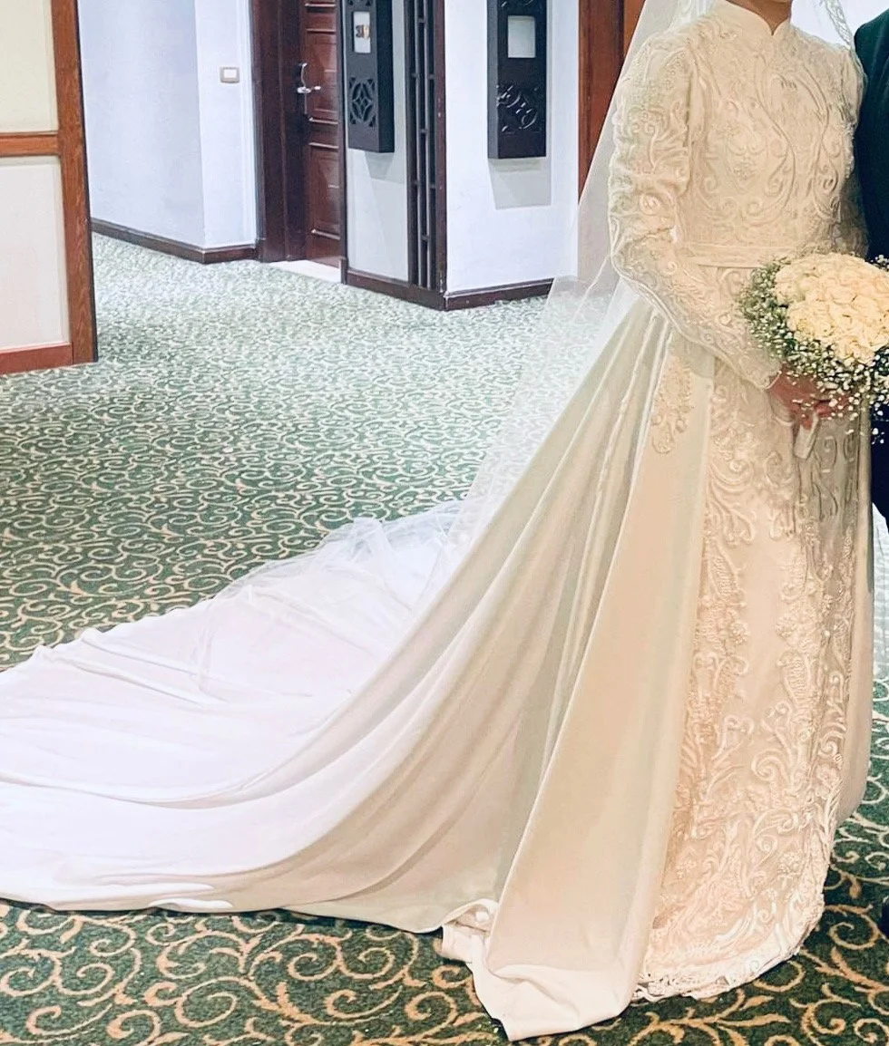AJMAL Wedding Dresses, size M / 38 / 10, photo 1