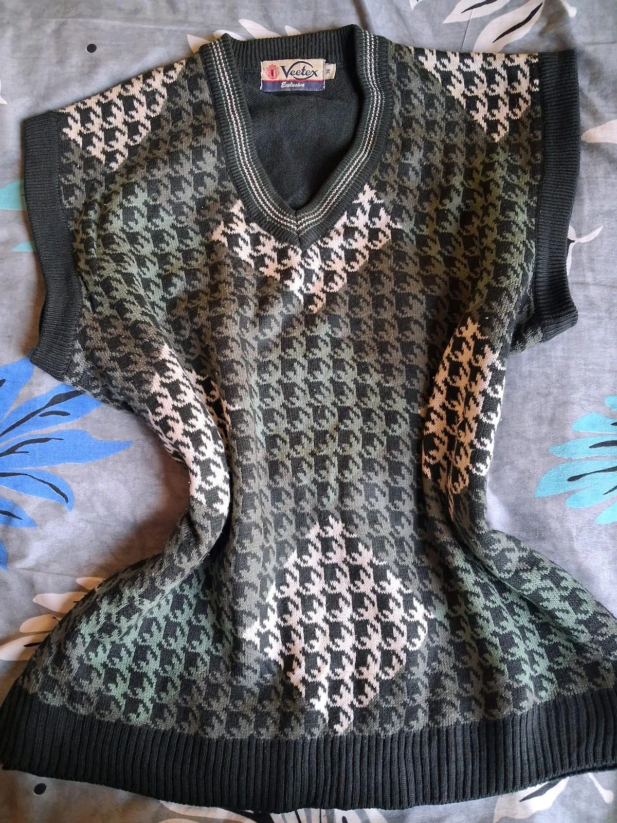 Vests, size L / 40 / 12, photo 1