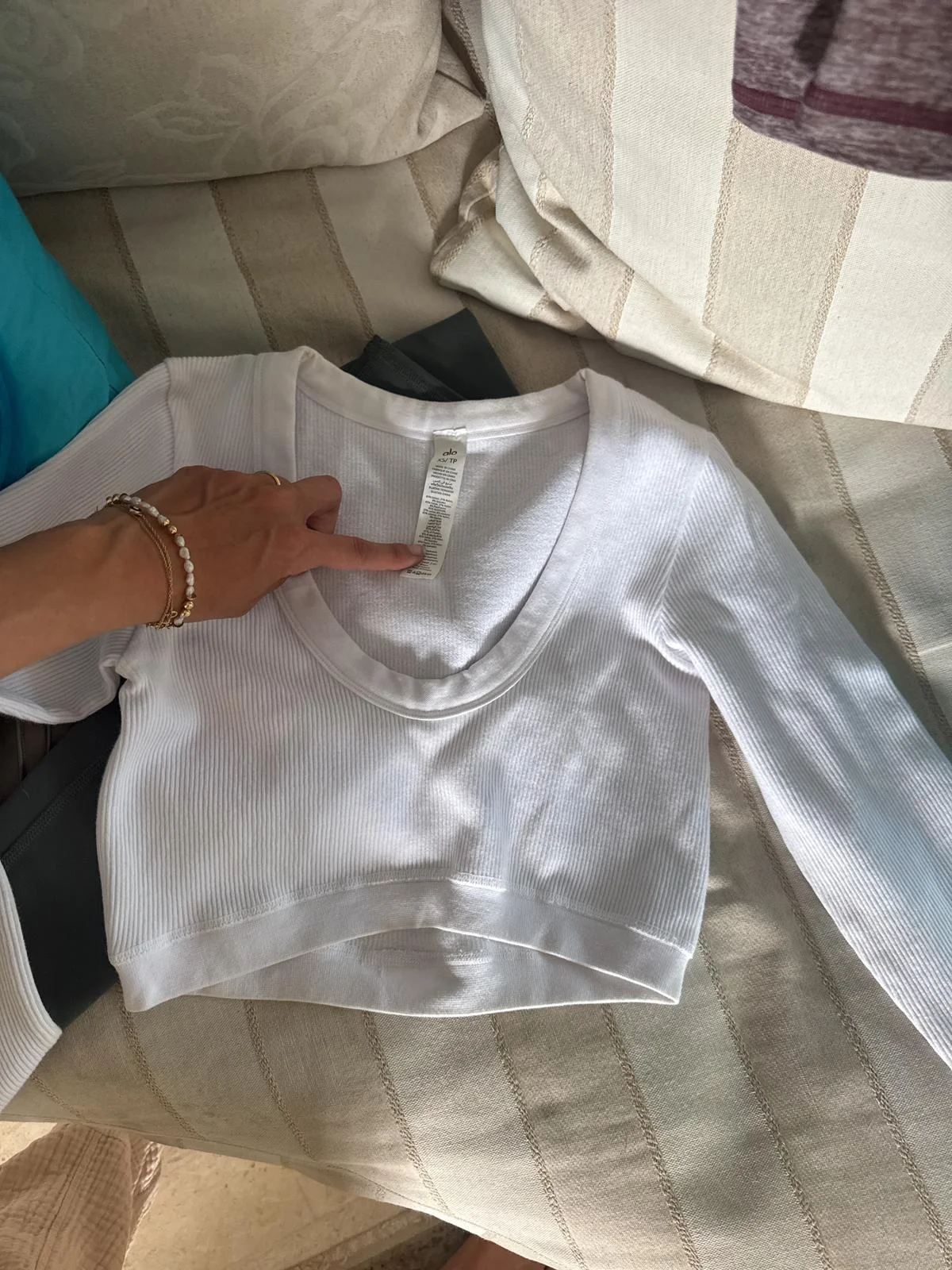 Alo Yoga Shirts, size XS / 34 / 6, photo 1