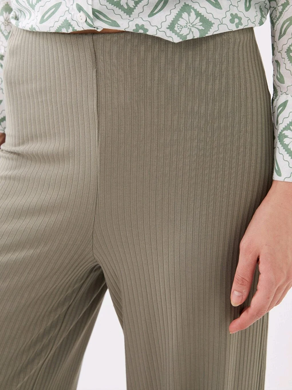 Defacto Pants, size XL / 42 / 14, photo 1