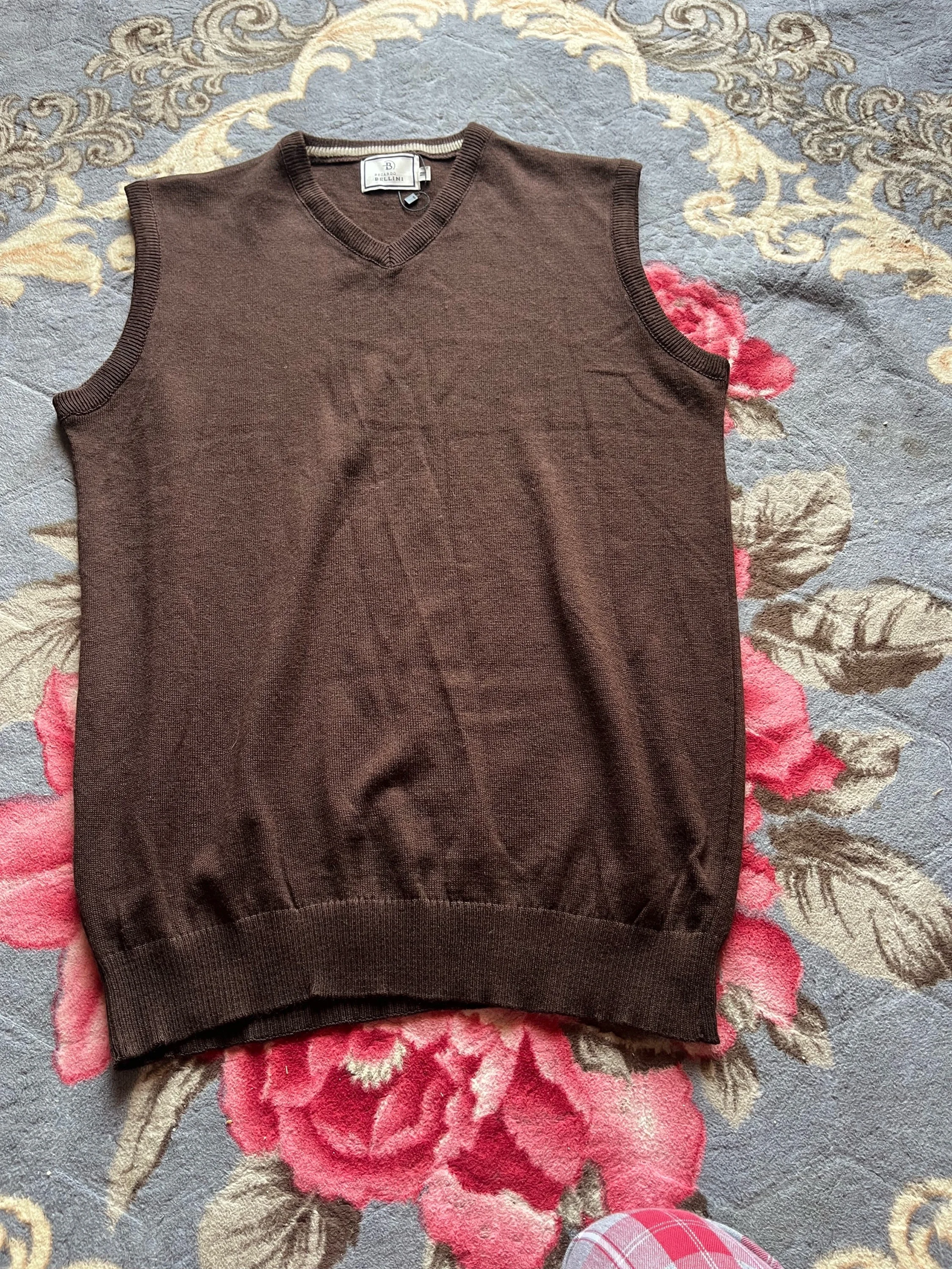 Vests, size L, photo 1