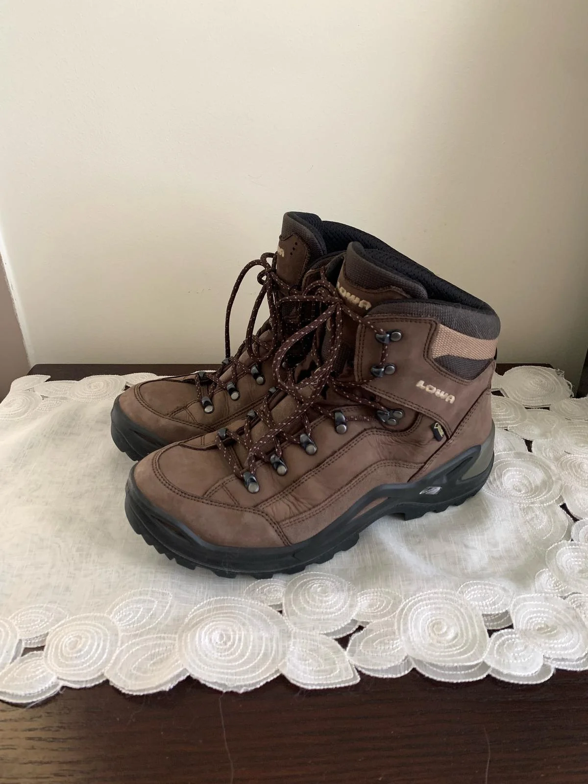 Lowa Boots, size 44, photo 1