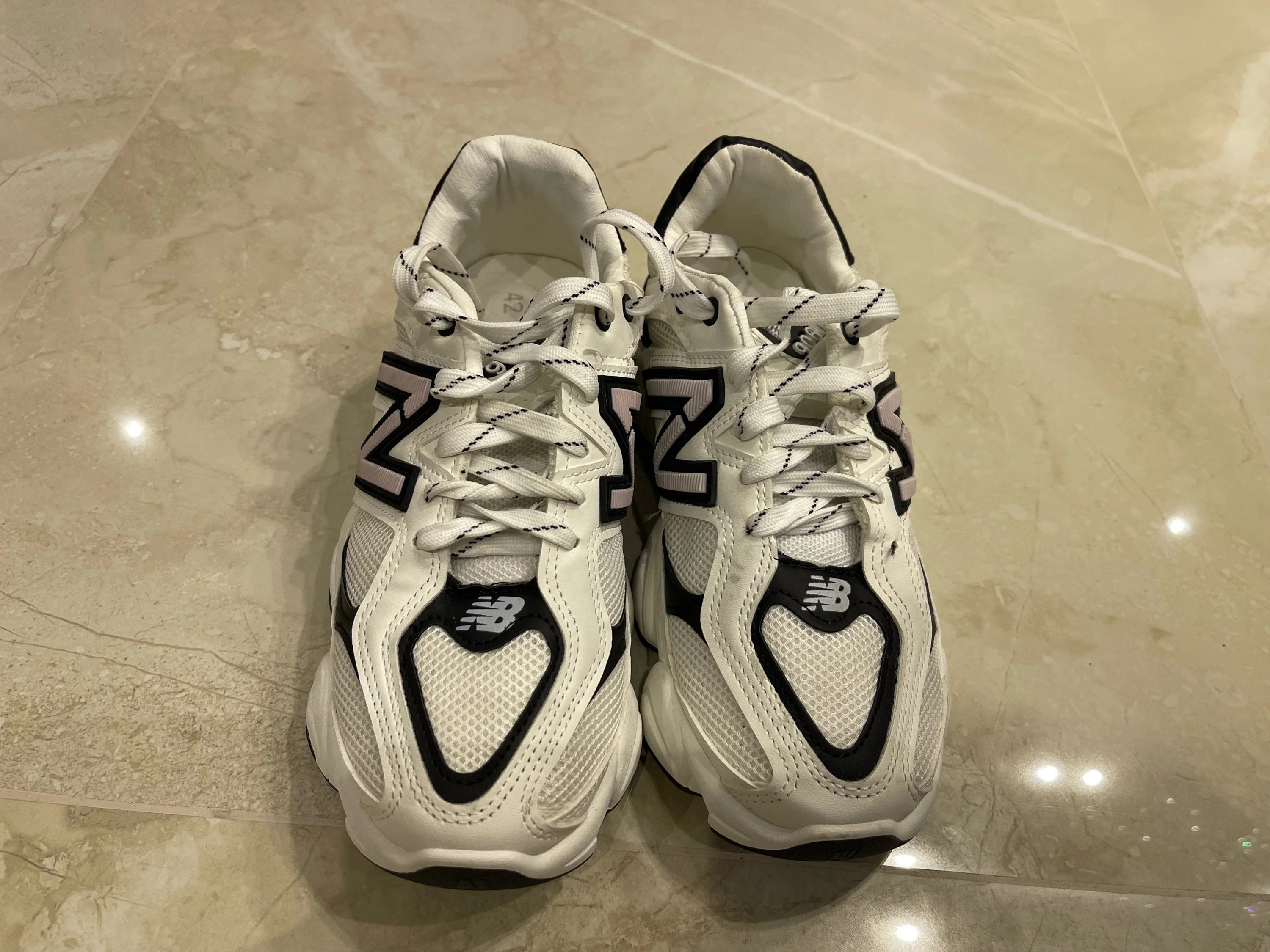 New Balance Sneakers, size 42, photo 1