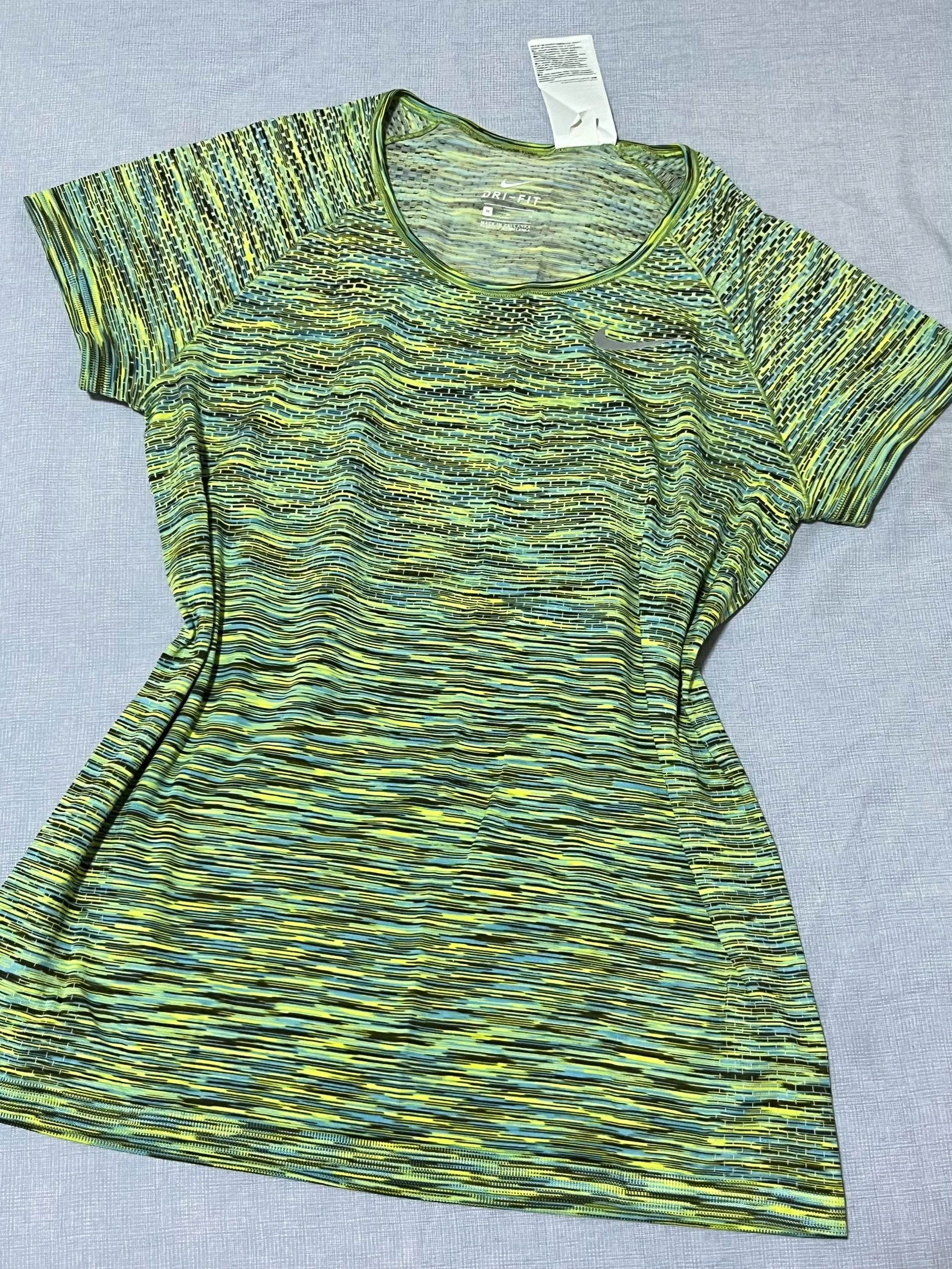 Nike Short Sleeve Shirts, size M, photo 1