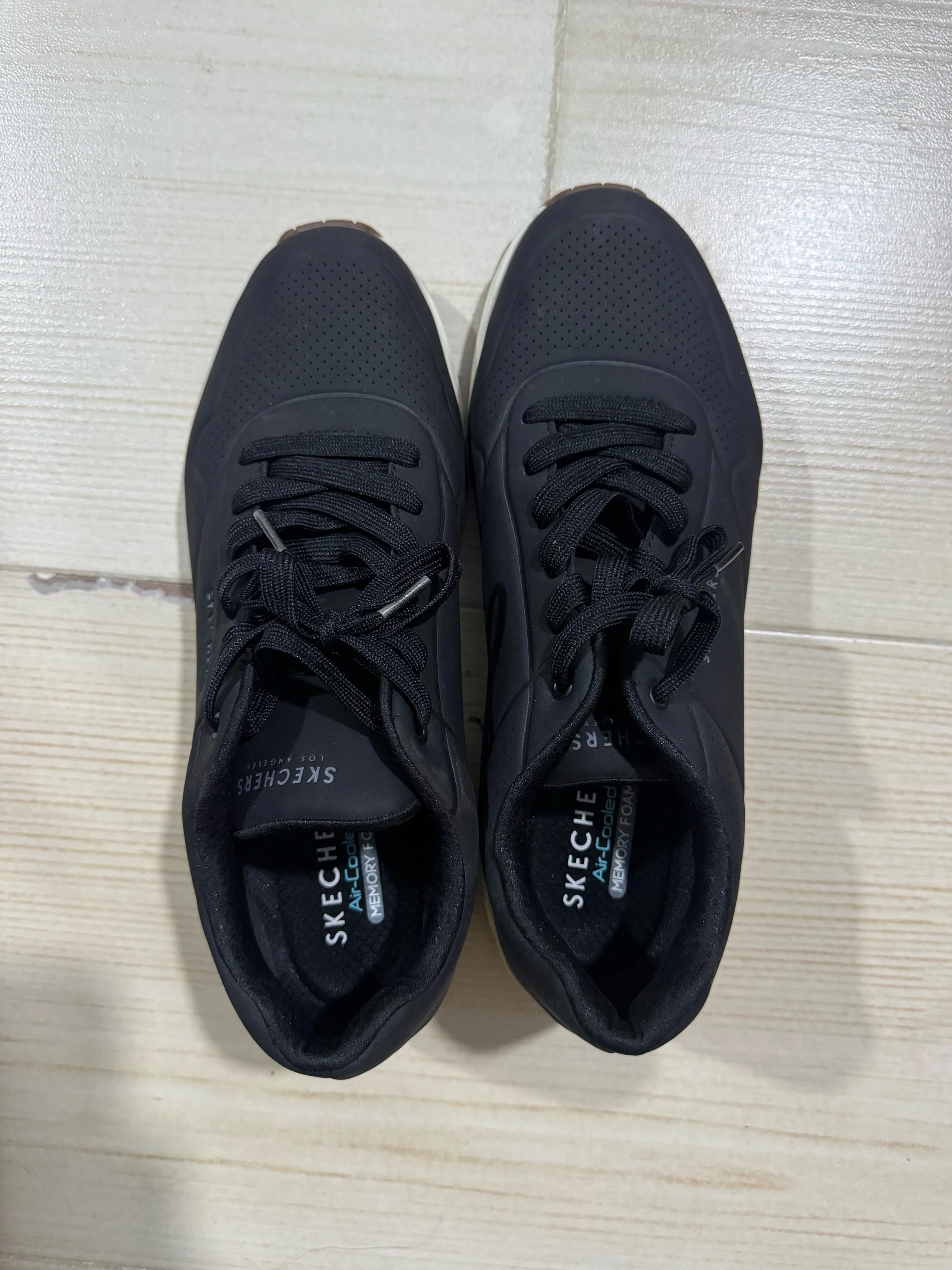 Sketchers Sneakers, size 45, photo 1