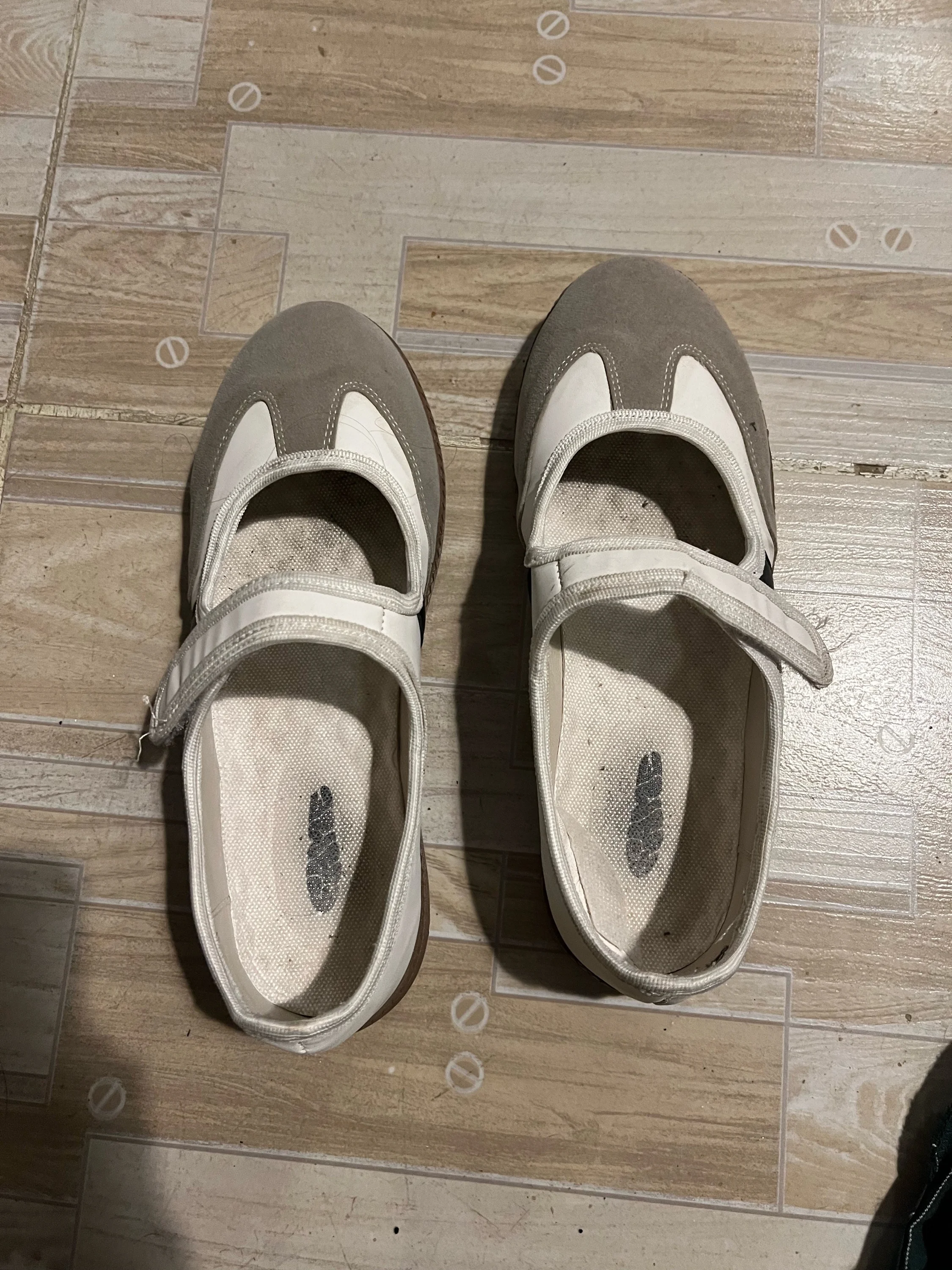 Local Sneakers, size 40, photo 1