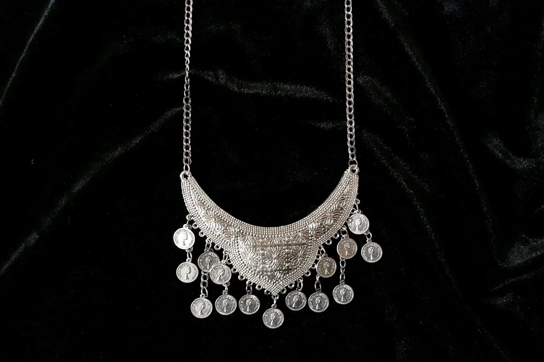 Necklaces, size Other, photo 1