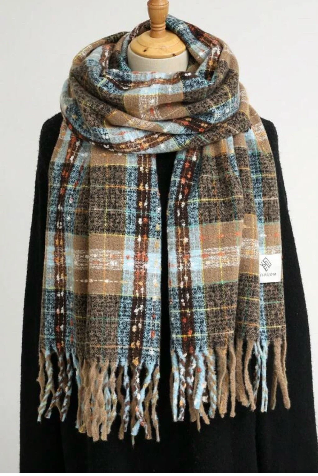 Shein Scarves & Shawls, size Other, photo 1