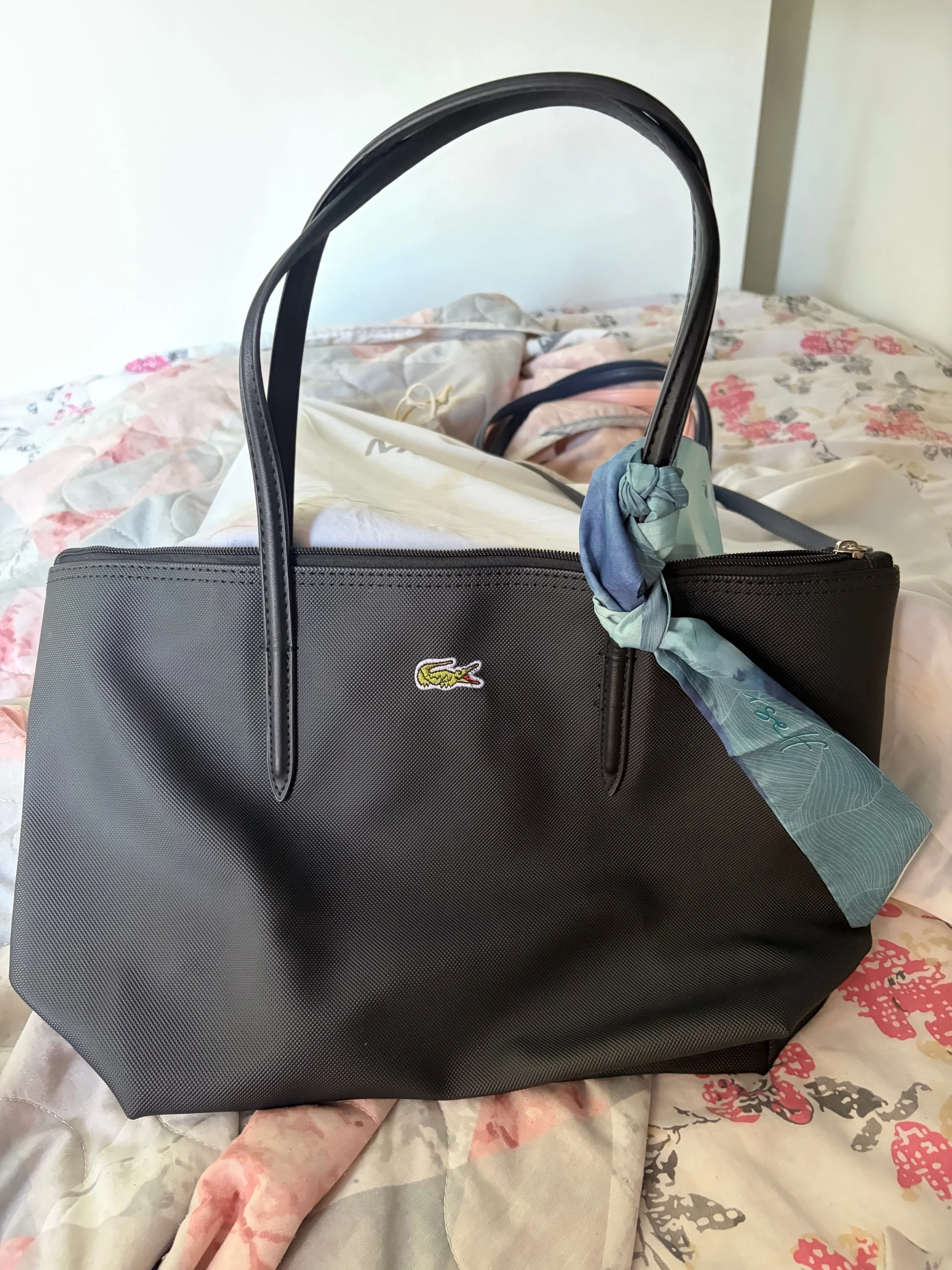 Lacoste Shoulder Bags, size Other, photo 1