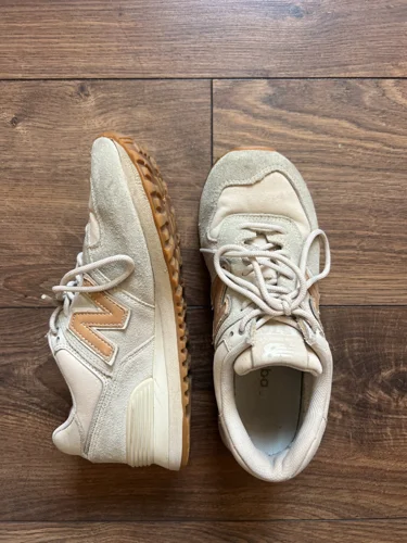 New Balance Sneakers