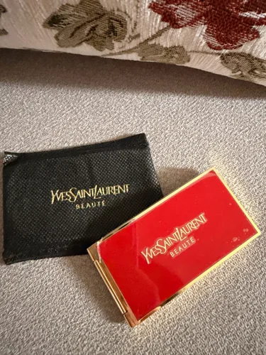 Yves Saint Laurent Brushes & Tools