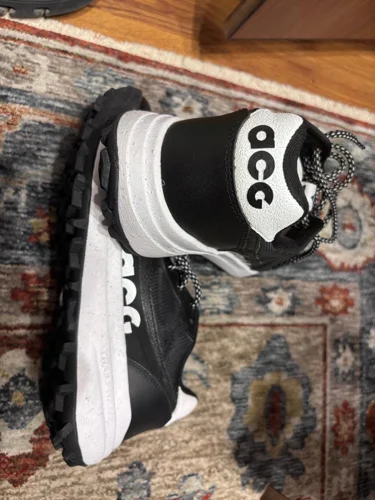 Nike ACG Sneakers