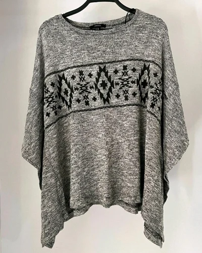 Forever 21 Sweaters & Pullovers