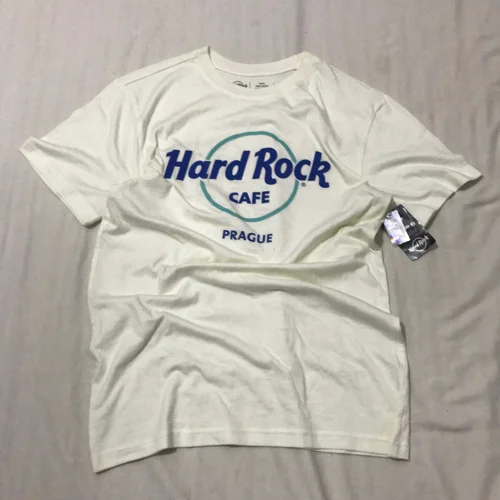 Hard Rock Café تيشيرتات