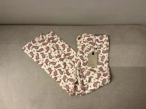 Zara Girls بناطيل وجيبات