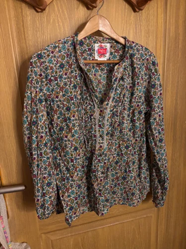 Blouses