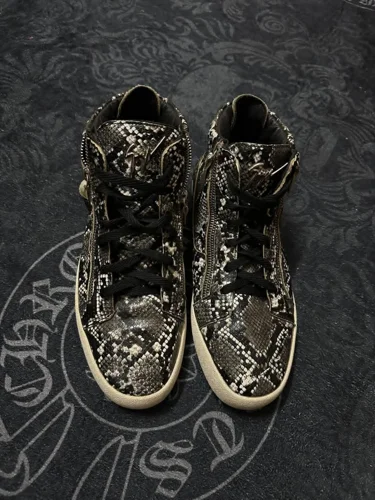 Giuseppe Zanotti سنيكرز