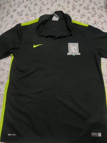Nike تيشيرتات