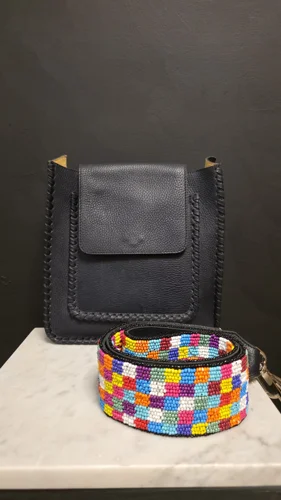 Nuniz Cross-Body Bags