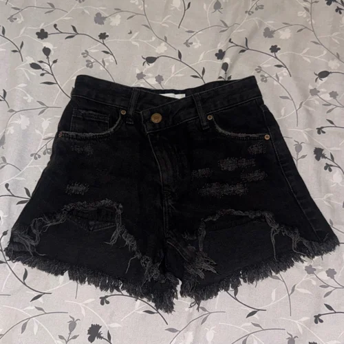 Bershka شورتات