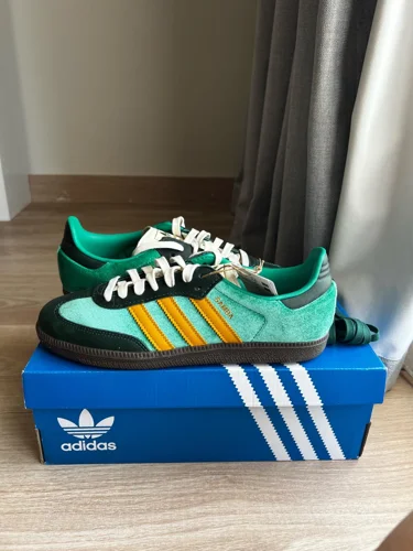 adidas Originals Sneakers
