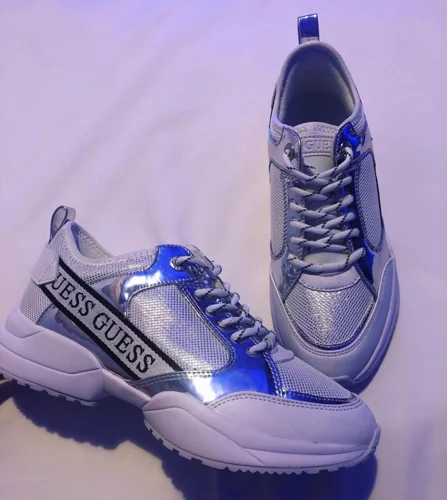 GUESS Sneakers