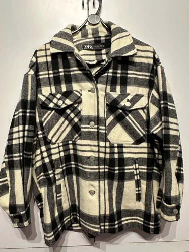 Zara Coats