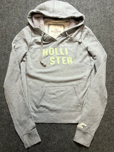 Hollister Sweaters & Pullovers