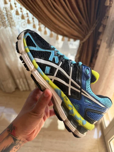 Asics Sneakers
