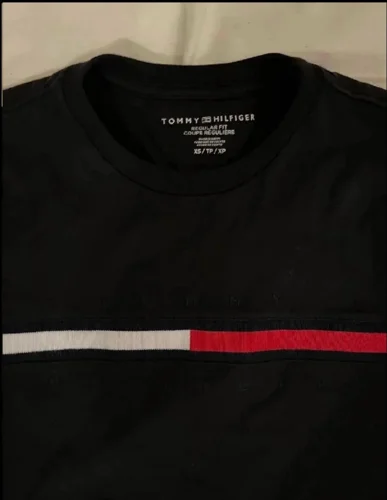 Tommy Hilfiger تيشيرتات