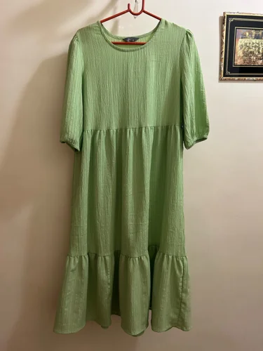 Max Midi Dresses